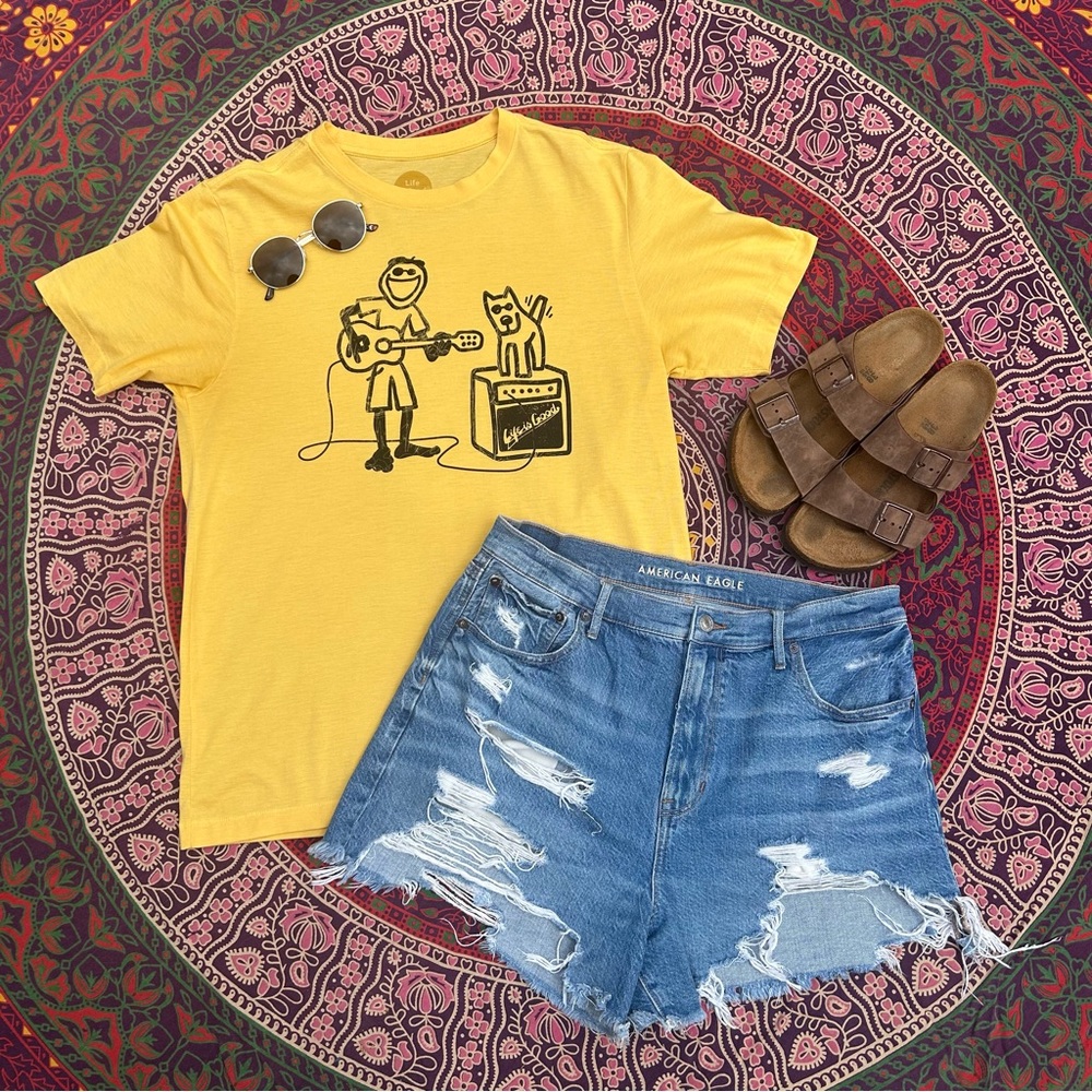 LIG Yellow Graphic T-Shirt Guitar Music Cool Tee Jake & Rocket | Unisex M